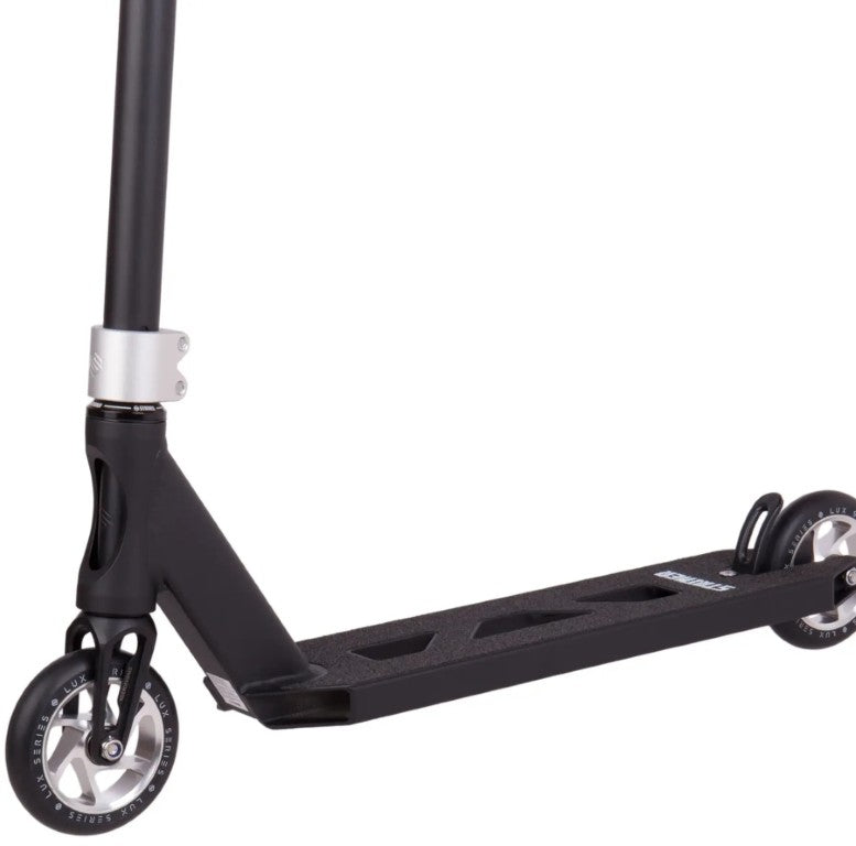 Freestyle koloběžka Striker Essential L Black Silver